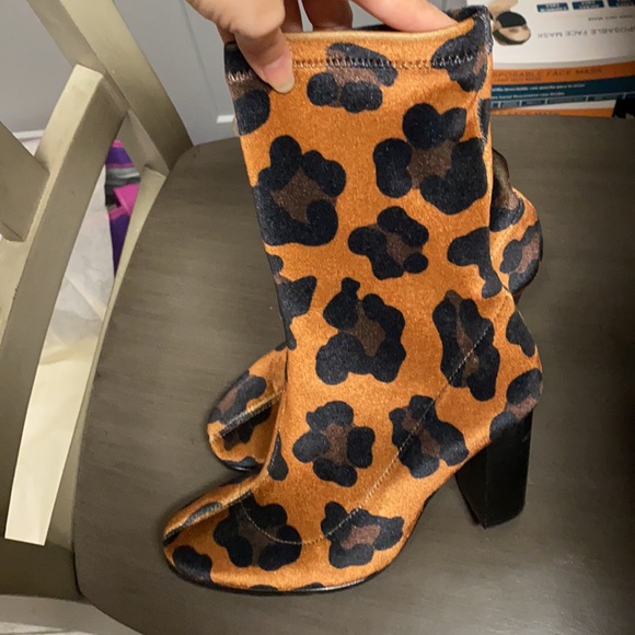 Topshop Leopard Sock Boots - Picture 10 of 15